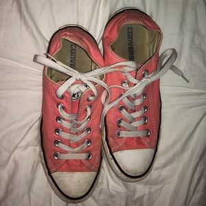 Pink converse
